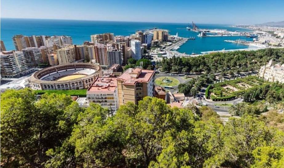 Apartamento Malaga Centro ภายนอก รูปภาพ