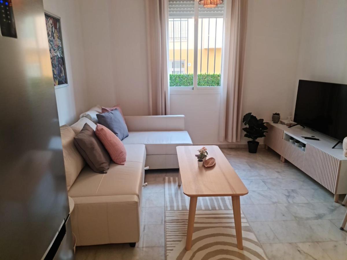Apartamento Malaga Centro ภายนอก รูปภาพ